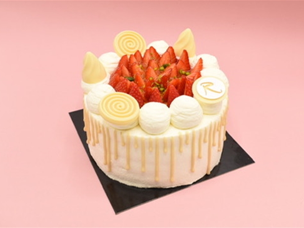 Stapeltaart: slagroom/aardbeien